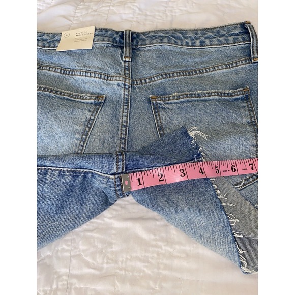 NWT Universal Threads " Vintage Midi Shorts"Women's Size 8  Inseam 4" Cut Off - Picture 6 of 10